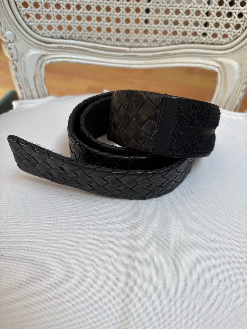Women's Black Woven Leather Belt - Sleek velcro Closure